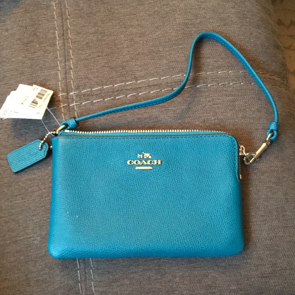 Wristlet